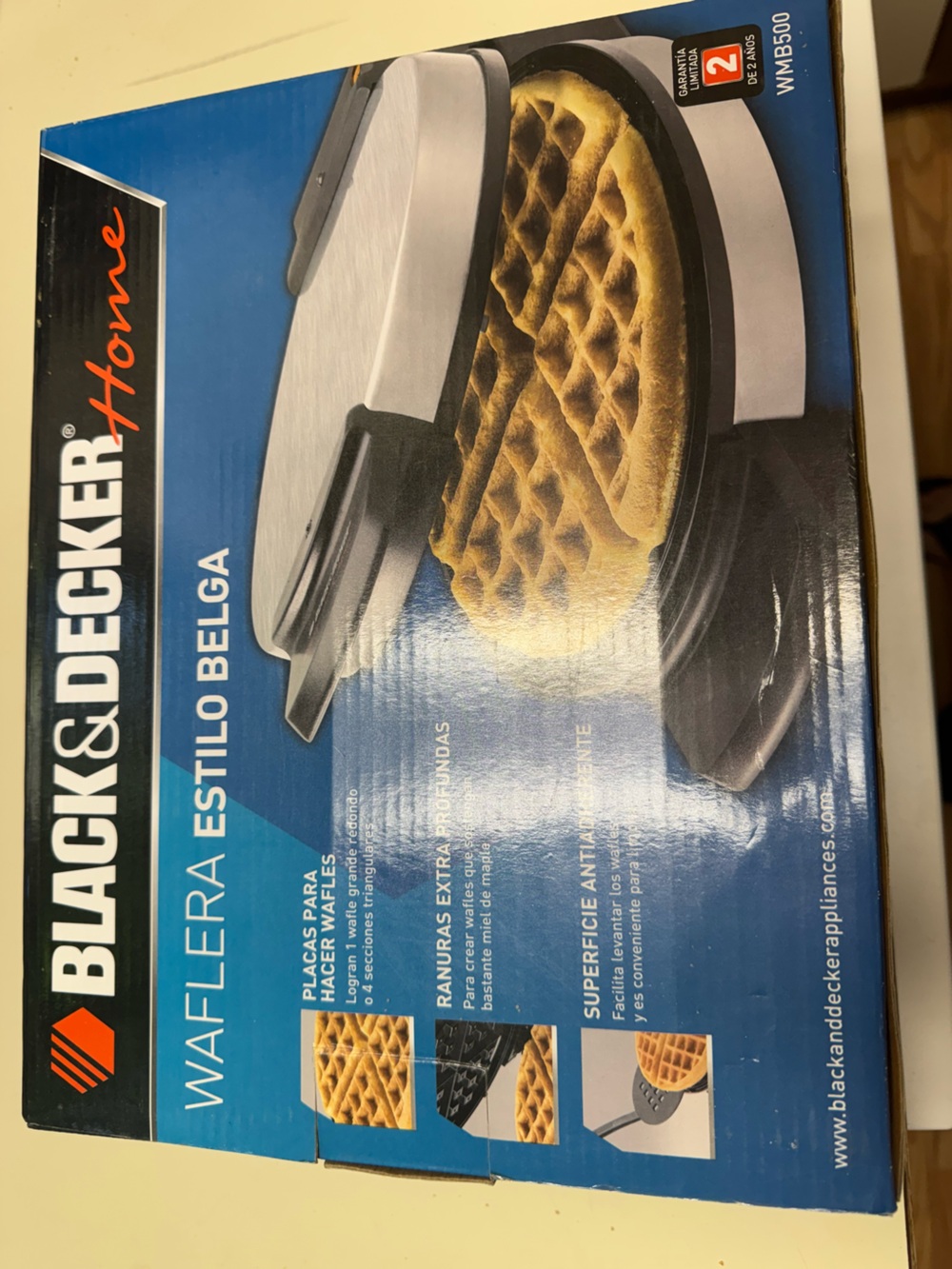 Black & Decker Black and Silver Belgian Waffle Maker